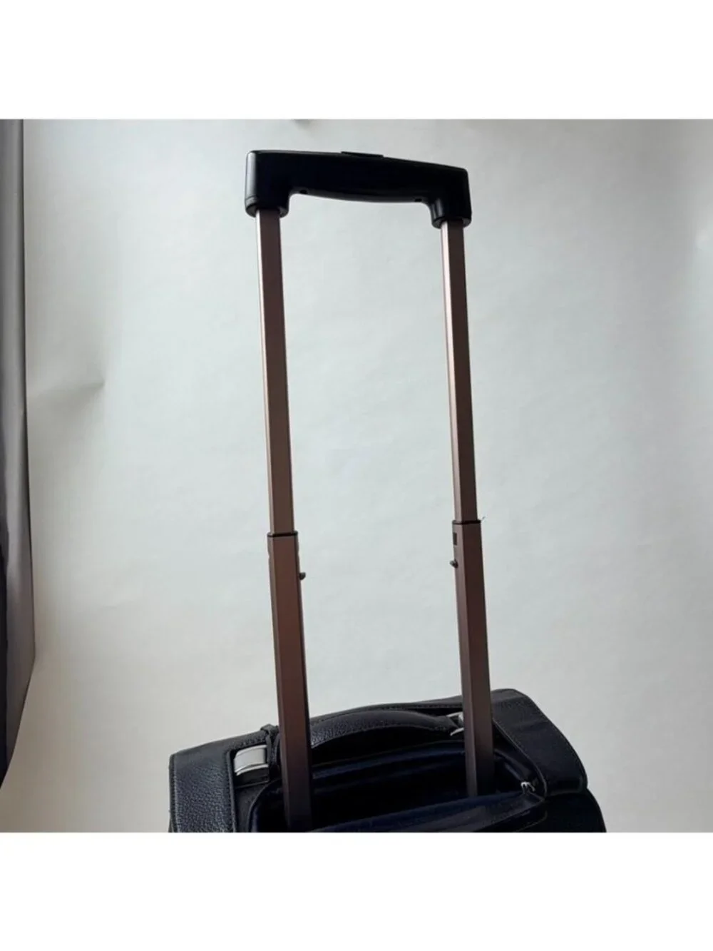 Brooks Brothers Rolling Weekend Carry-On Leather Suitcase Black